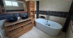 Location d’une charmante villa de 131m2 avec piscine nichée dans le quartier de Colorado à La Montagne