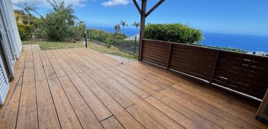 Location d’une charmante villa de 131m2 avec piscine nichée dans le quartier de Colorado à La Montagne