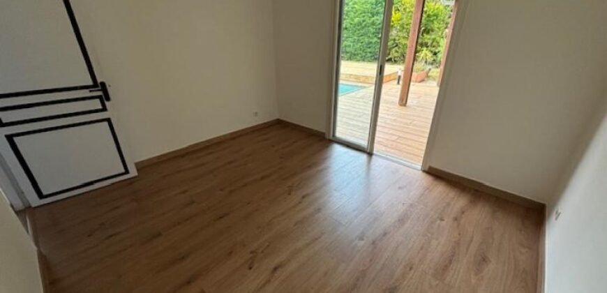 Location d’une charmante villa de 131m2 avec piscine nichée dans le quartier de Colorado à La Montagne