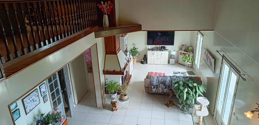 À vendre spacieux appartement à La Chaloupe Saint-Leu avec vue mer et multiples possibilités