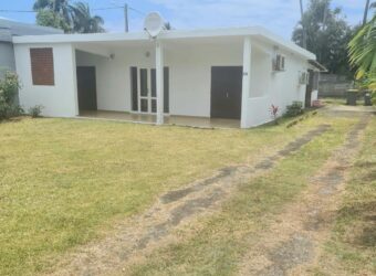 Location d’une maison F4 avec grand jardin dans un cadre verdoyant à Sainte Suzanne