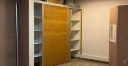 À louer un beau local professionnel de 200 m² situé à Terre-Sainte