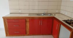 A louer un bel appartement meublé offrant vue sur mer à Saint Leu