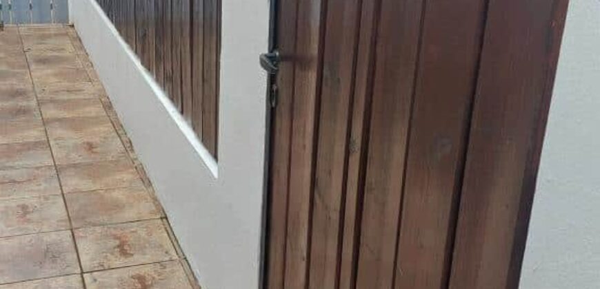 A louer un bel appartement meublé offrant vue sur mer à Saint Leu