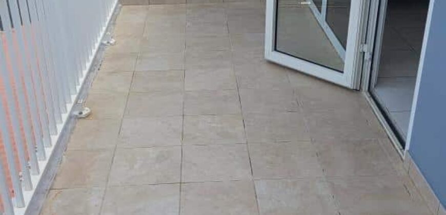 A louer un bel appartement meublé offrant vue sur mer à Saint Leu