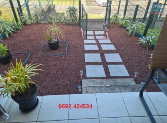 À louer un appartement meublé T2 d’environ 40 m2 situé dans une résidence calme au Tampon