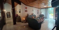 À vendre une charmante maison T6/7 en duplex située à La Chaloupe Saint Leu