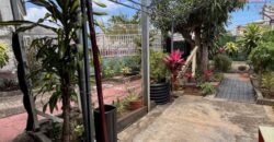 À vendre une maison T3/4 avec varangue et cour dans le quartier de La Source à Saint Denis