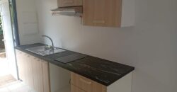 À louer un studio en rez de jardin proche de la plage à La Saline les bains