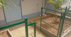 À louer un studio en rez de jardin proche de la plage à La Saline les bains