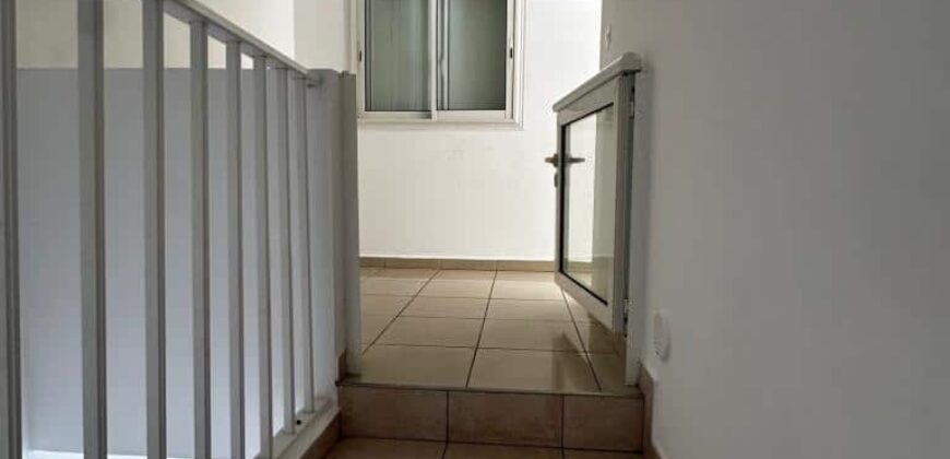 À louer – Appartement F3 au 1er et dernier étage d’un petit immeuble à Saint-André