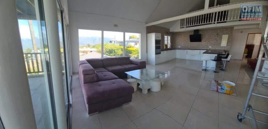 Location appartement meublé et récent de type F4 situé à La Plaine des Cafres