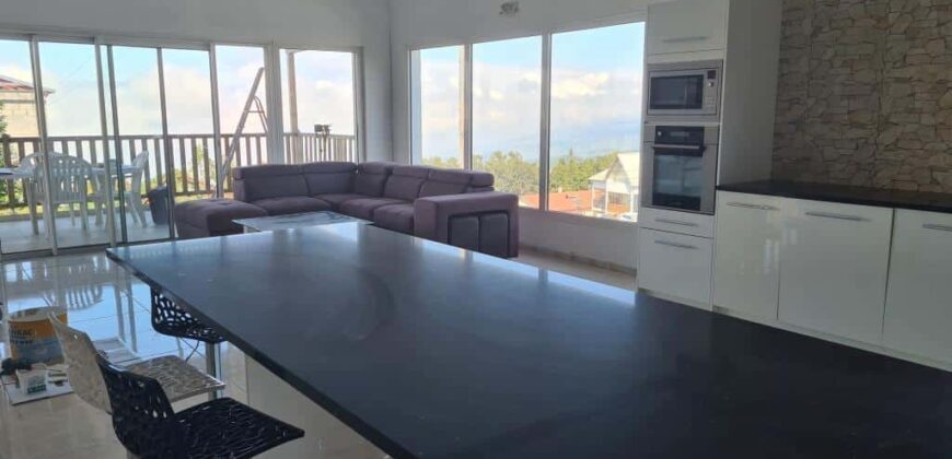 Location appartement meublé et récent de type F4 situé à La Plaine des Cafres