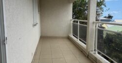 À louer un appartement T4 de 90 m2 en cours de rénovation situé à Saint Pierre