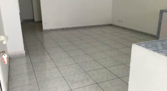 A louer un appartement T2 en rez-de-jardin au centre ville du Port