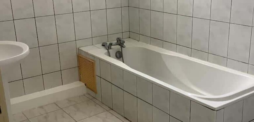 A louer un appartement de type T3 en duplex au centre ville du Port