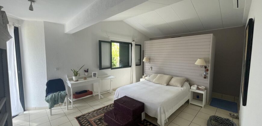 À vendre une villa d’exception située au coeur du quartier prisé de Cap Champagne – Boucan Canot