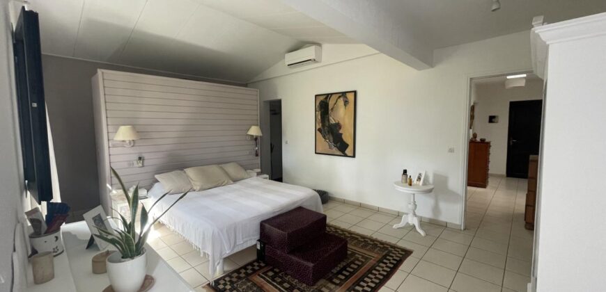 À vendre une villa d’exception située au coeur du quartier prisé de Cap Champagne – Boucan Canot