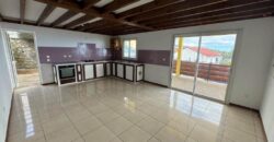 À louer une jolie villa de type F4 située à Piton Hyacinthe, à la Plaine des Cafres.