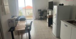 À louer un studio de 26.91m2 avec varangue offrant vue mer proche de lycée de Avirons