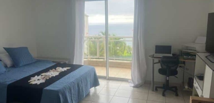 À louer un studio de 26.91m2 avec varangue offrant vue mer proche de lycée de Avirons