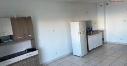 À louer un studio de 26.91m2 avec varangue offrant vue mer proche de lycée de Avirons