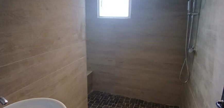 À louer une belle maison rénovée de 90m2 située dans le quartier de Villèle à Saint Gilles Les Hauts