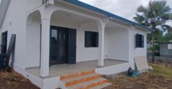 À louer une belle maison rénovée de 90m2 située dans le quartier de Villèle à Saint Gilles Les Hauts