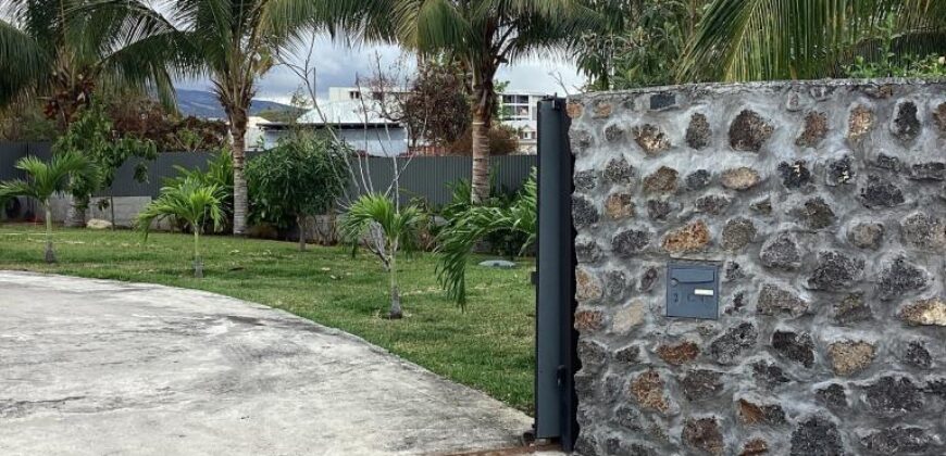 À louer une belle villa F6 de 170m2 avec piscine à La Possession