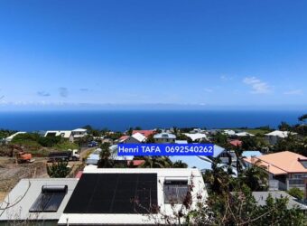 À vendre un terrain constructible de 366 m2 situé dans le secteur calme de Jean Petit