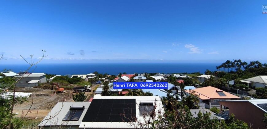 À vendre un terrain constructible de 366 m2 situé dans le secteur calme de Jean Petit