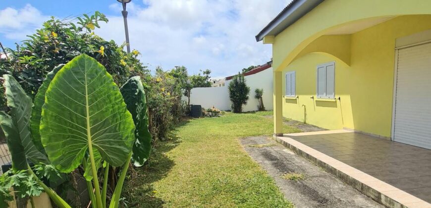 À louer charmante villa plain-pied F4 de 110 m² à Saint-André