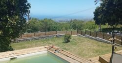 En vente une villa T5 de 150 m2 avec piscine et vue imprenable sur la mer à Saint Pierre