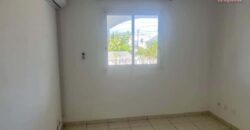 À louer une villa F4 mitoyenne de 94.63m2 située sur Étang Salé Les Bains