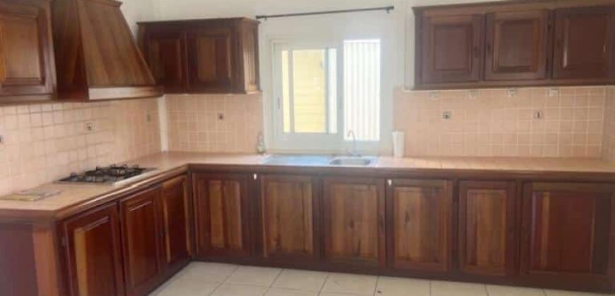 À louer une villa F4 mitoyenne de 94.63m2 située sur Étang Salé Les Bains