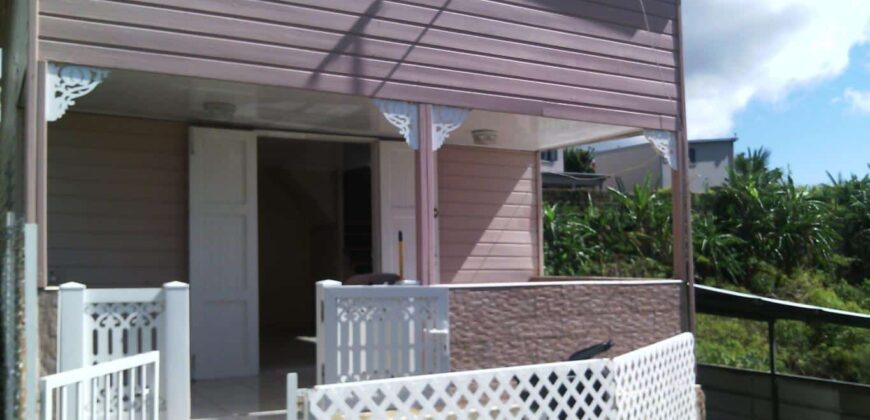 A louer une maison de 60m2 avec jardin située à Deux Rives-Sainte Suzanne