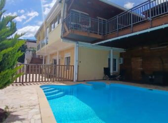 À vendre un ensemble de 2 appartements F3 avec vue mer et piscine à Saint-Paul