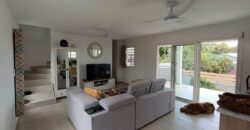 À vendre villa T2/3 neuve de 84 m² sur un terrain de 342 m² dans le quartier calme de la Ravine des Cabris