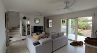 À vendre villa T2/3 neuve de 84 m² sur un terrain de 342 m² dans le quartier calme de la Ravine des Cabris