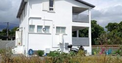 À vendre villa T2/3 neuve de 84 m² sur un terrain de 342 m² dans le quartier calme de la Ravine des Cabris