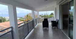 À vendre villa T2/3 neuve de 84 m² sur un terrain de 342 m² dans le quartier calme de la Ravine des Cabris