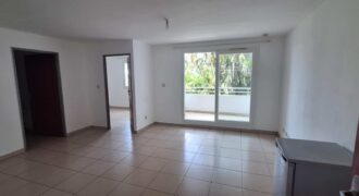 À louer un appartement T2 dans une résidence privée au centre ville de Saint Benoit