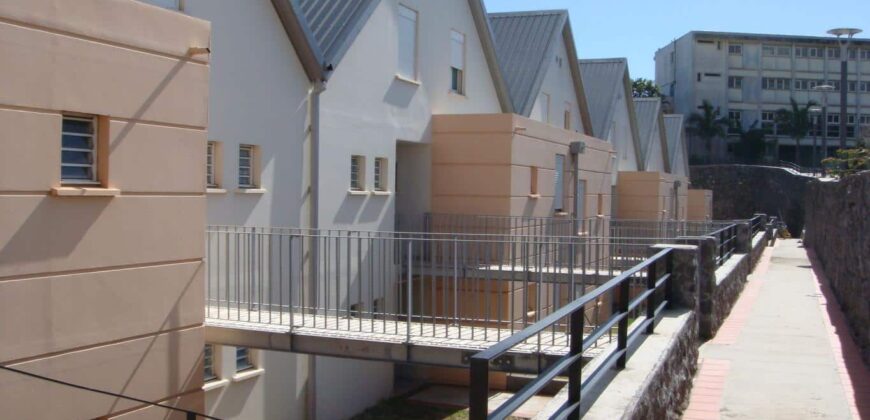 À vendre un appartement T3 en duplex dans la résidence les huppes de bourbon à La Montagne