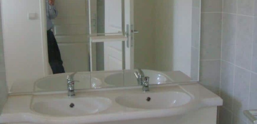 À vendre un appartement T3 en duplex dans la résidence les huppes de bourbon à La Montagne