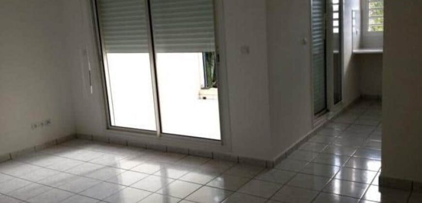 À vendre un appartement T3 en duplex dans la résidence les huppes de bourbon à La Montagne