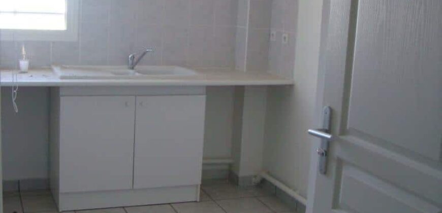 À vendre un appartement T3 en duplex dans la résidence les huppes de bourbon à La Montagne