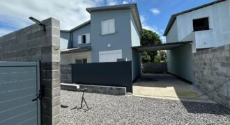 À louer – Jolie villa neuve jumelée T4 à deux pas du centre-ville de Bras-Panon