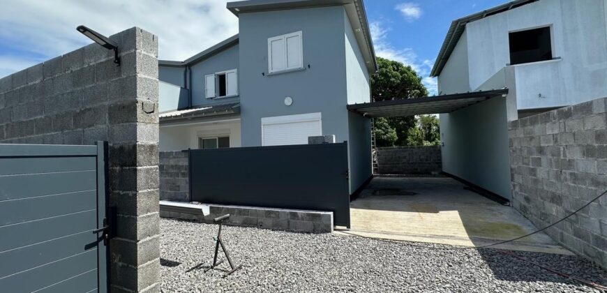 À louer – Jolie villa neuve jumelée T4 à deux pas du centre-ville de Bras-Panon