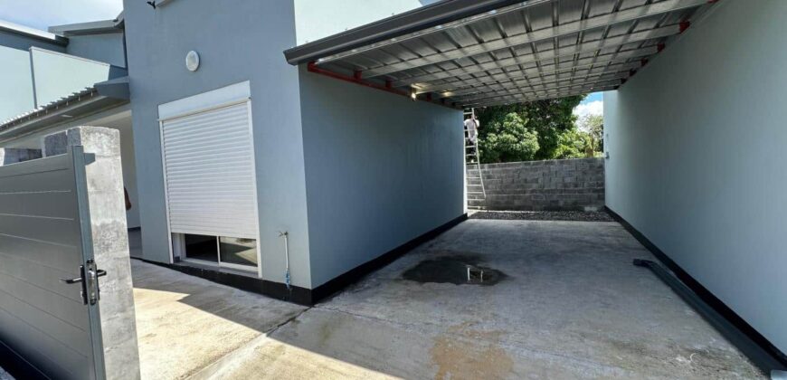 À louer – Jolie villa neuve jumelée T4 à deux pas du centre-ville de Bras-Panon