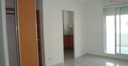 À louer un appartement T2 dans une résidence avec terrasse à Saint Denis